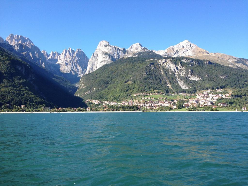 Villa Ginestra Molveno Quarto foto